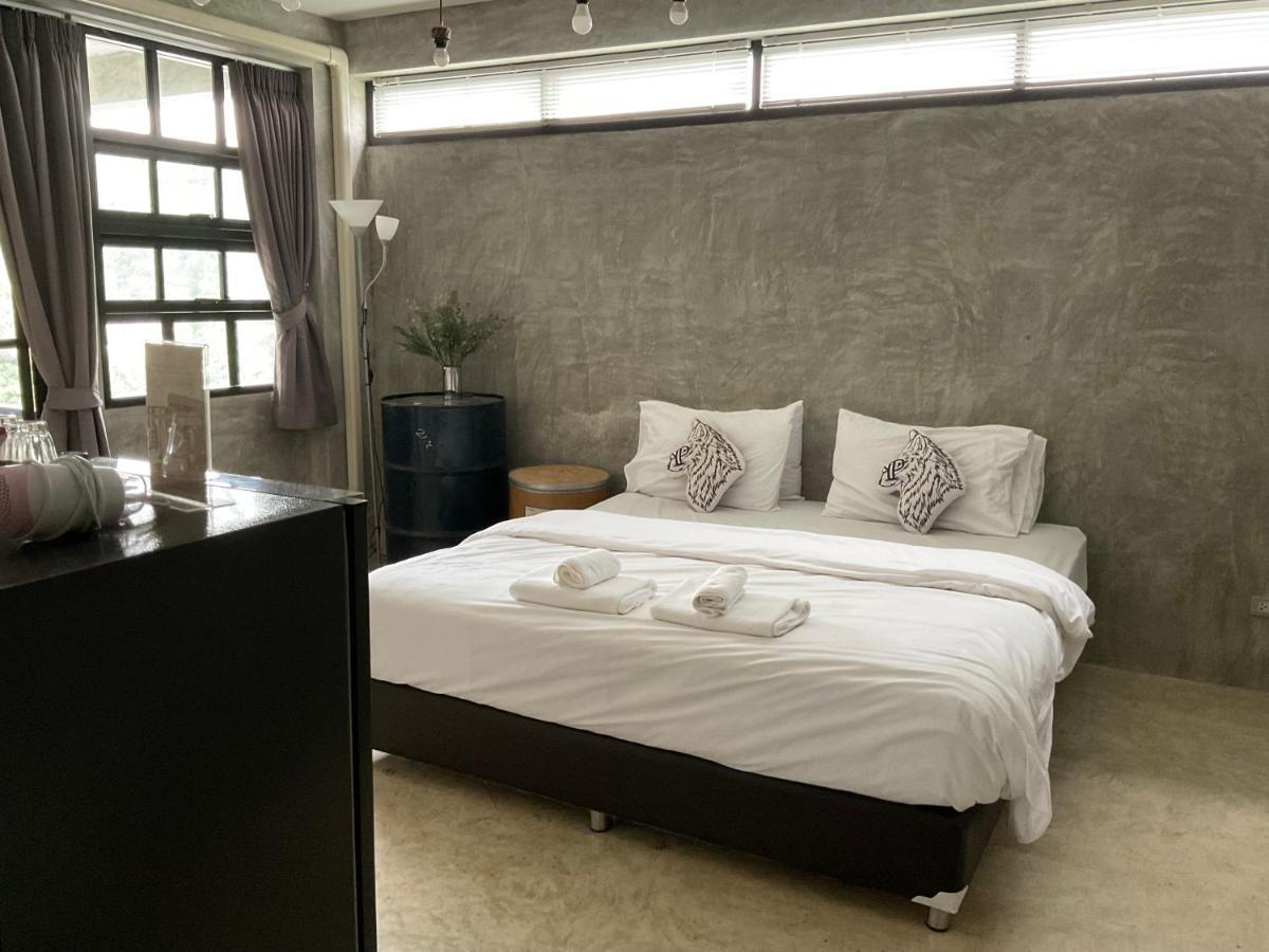 Rumpai Loft Habitat Chiang Mai Exterior photo